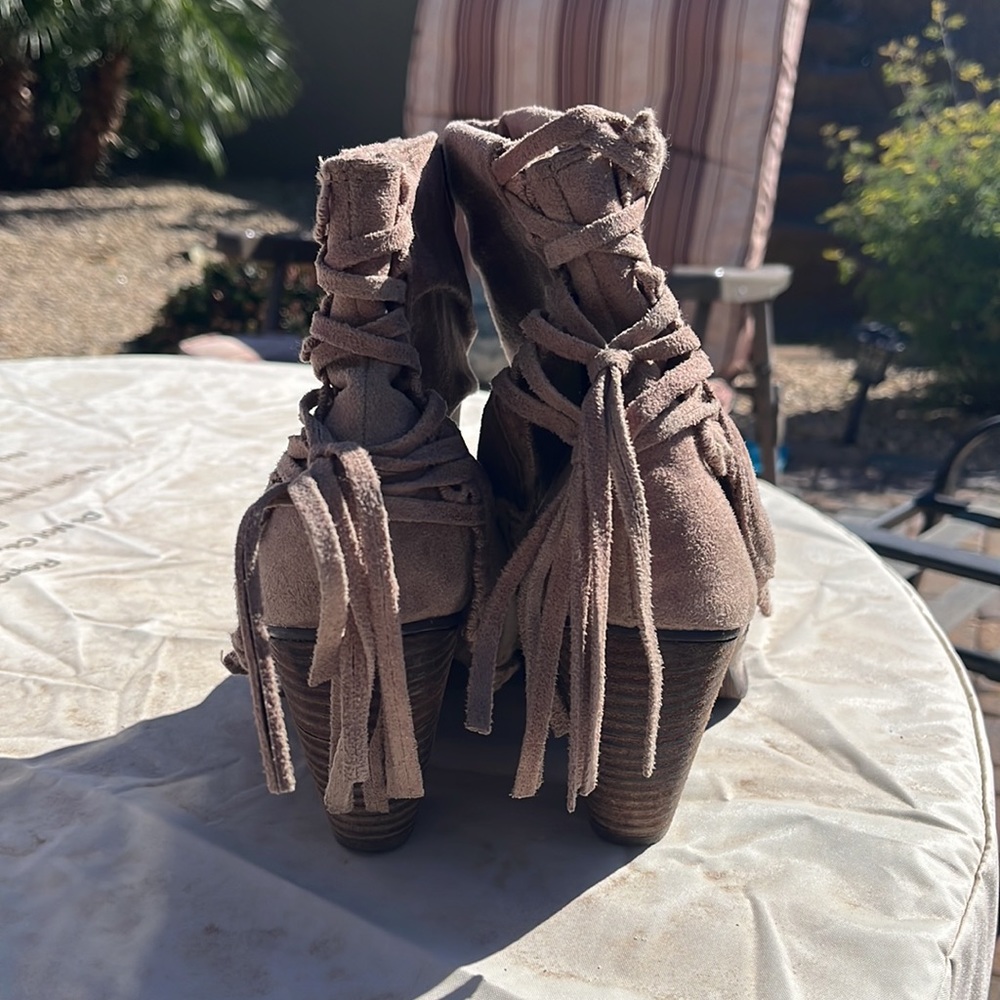 Naughty Monkey booties - Picture 4 of 7